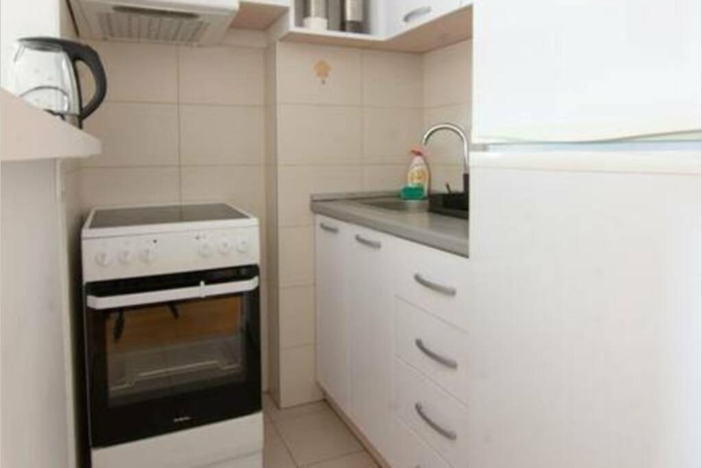A Blok New Modern - Free Garage Parking, Comfortable, Quiet With A Park View 베오그라드 외부 사진